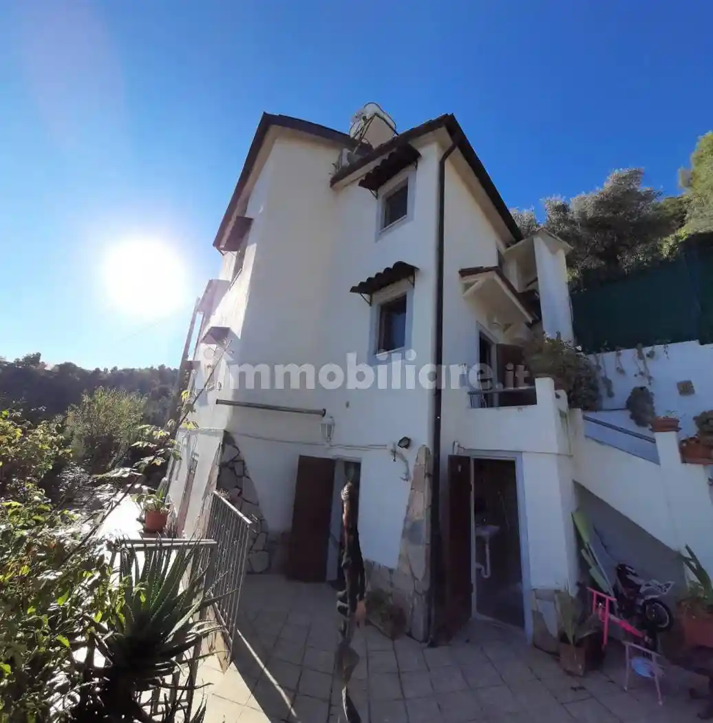 Appartamento in vendita a Camporosso