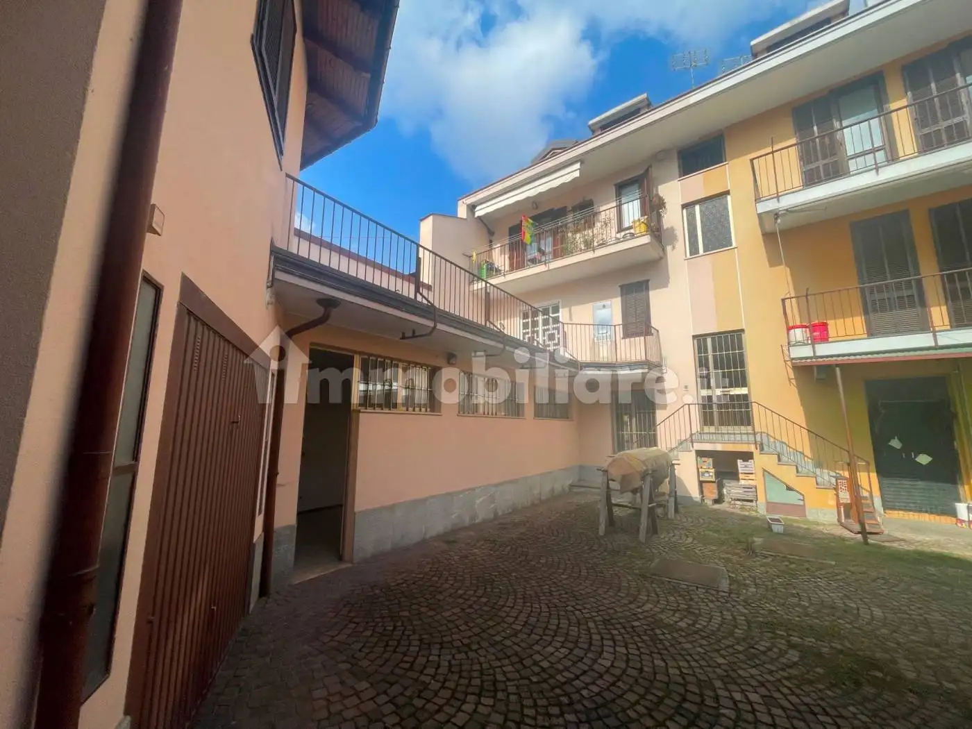 Terratetto plurifamiliare piazza dell'Olmo 19, Centro, Boves - foto 2