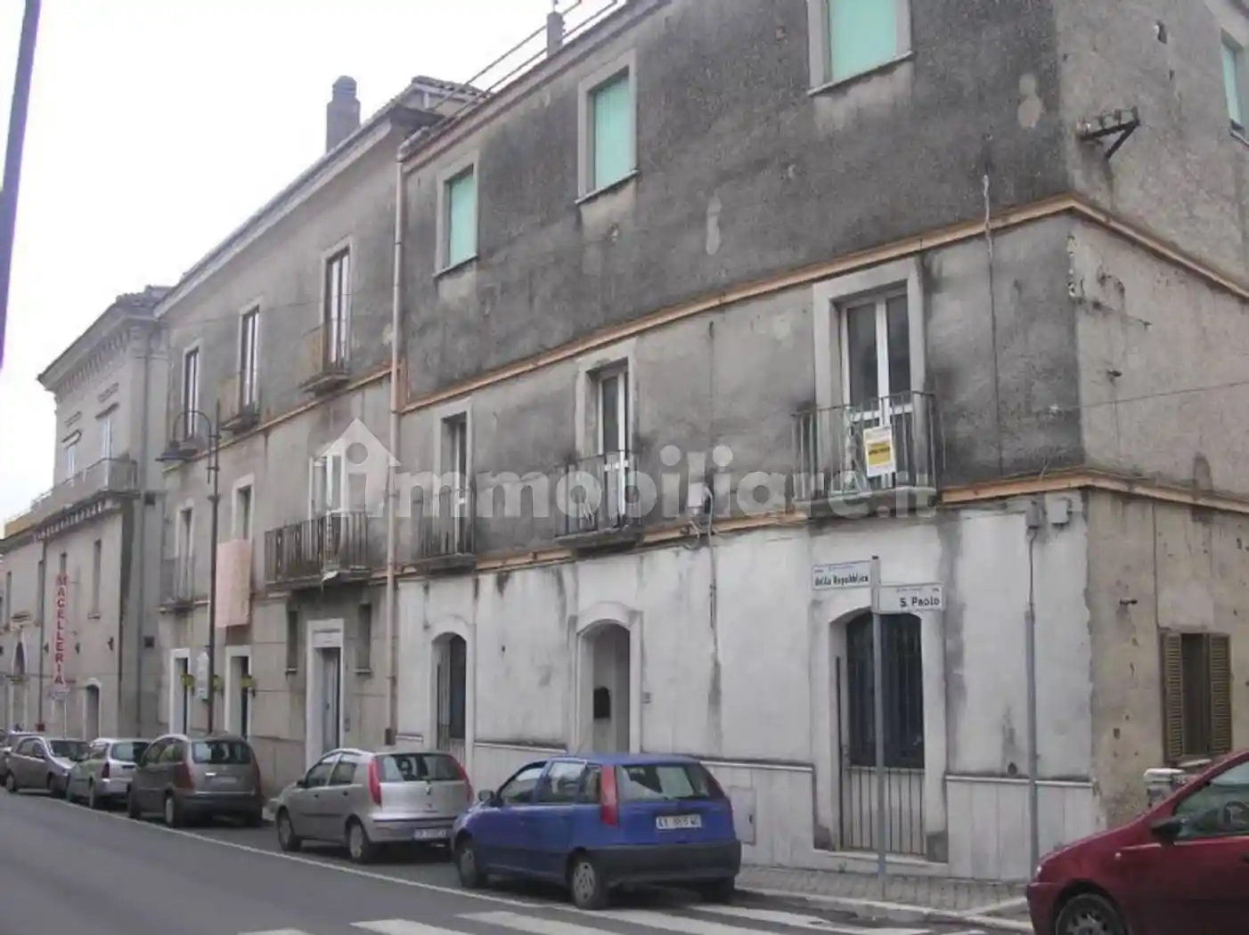 Palazzo - Edificio in vendita a Cervaro