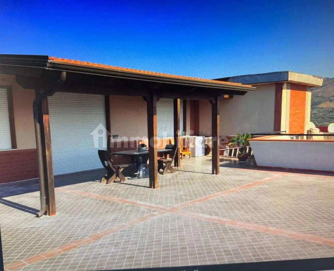 Appartamento in affitto a Mondragone