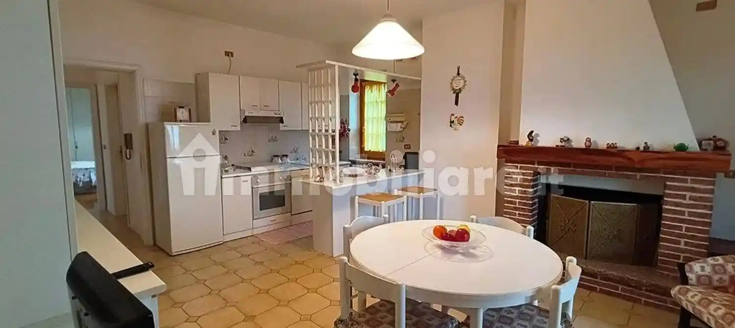 Appartamento in vendita a Archi
