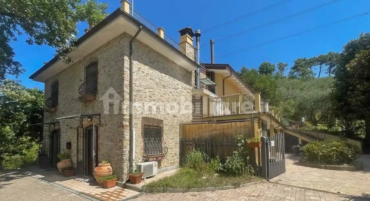 Rustico - Casale in vendita a Massarosa