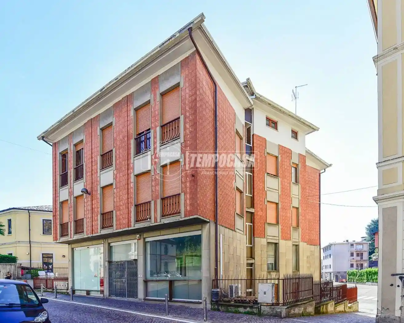 Palazzo - Edificio in vendita a Cantù