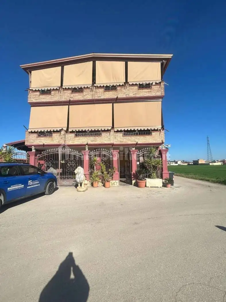 Villa in vendita a Villa Literno