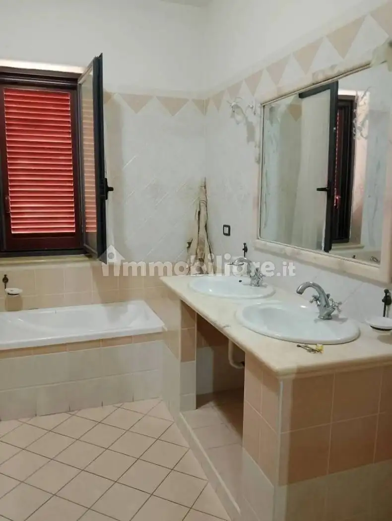 Villa unifamiliare via Armando Diaz No Number, Cancello ed Arnone - foto 4