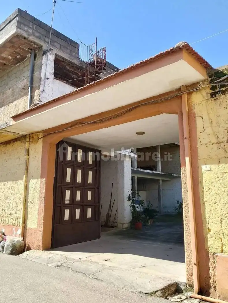 Villa in vendita a Villa di Briano