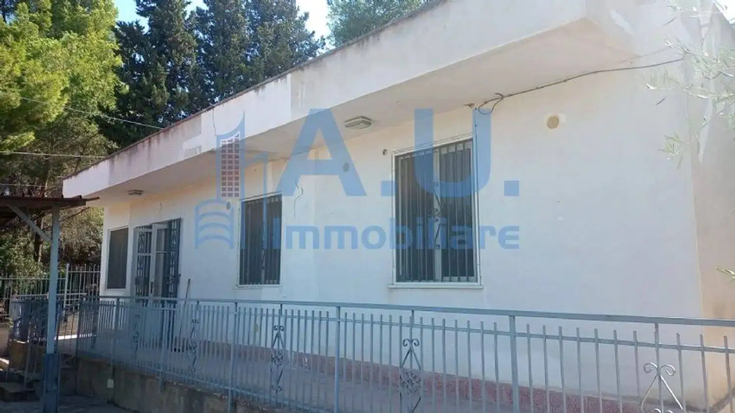 Villa in vendita a Ventimiglia di Sicilia