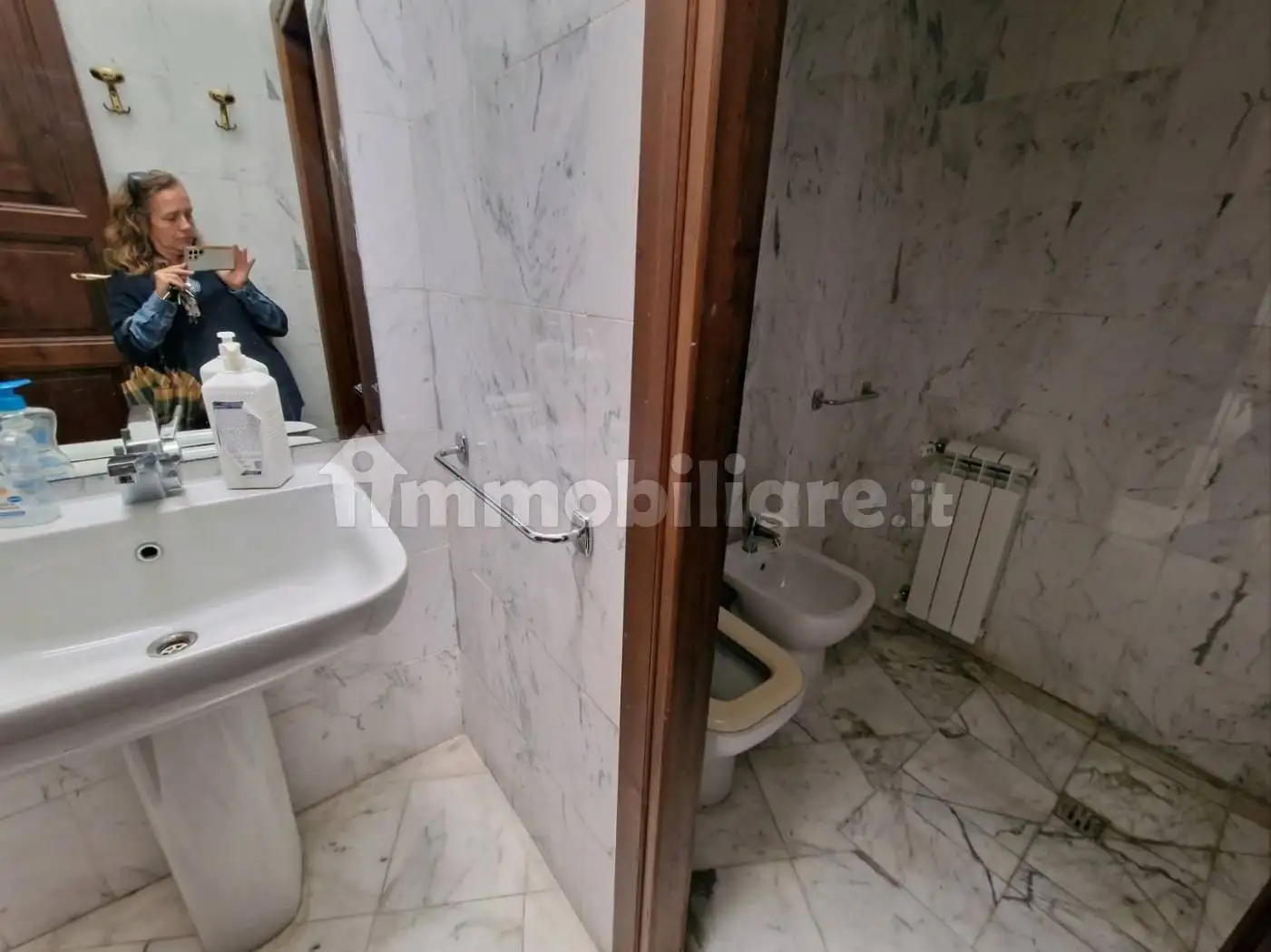 Appartamento in affitto a Carrara