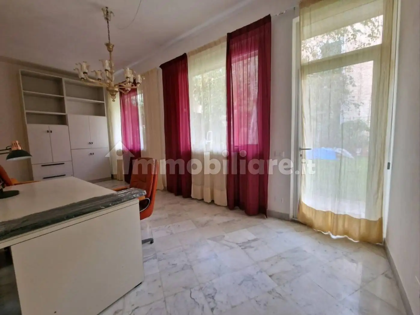 Appartamento piazza XXVII Aprile,, Centro, Carrara - foto 2