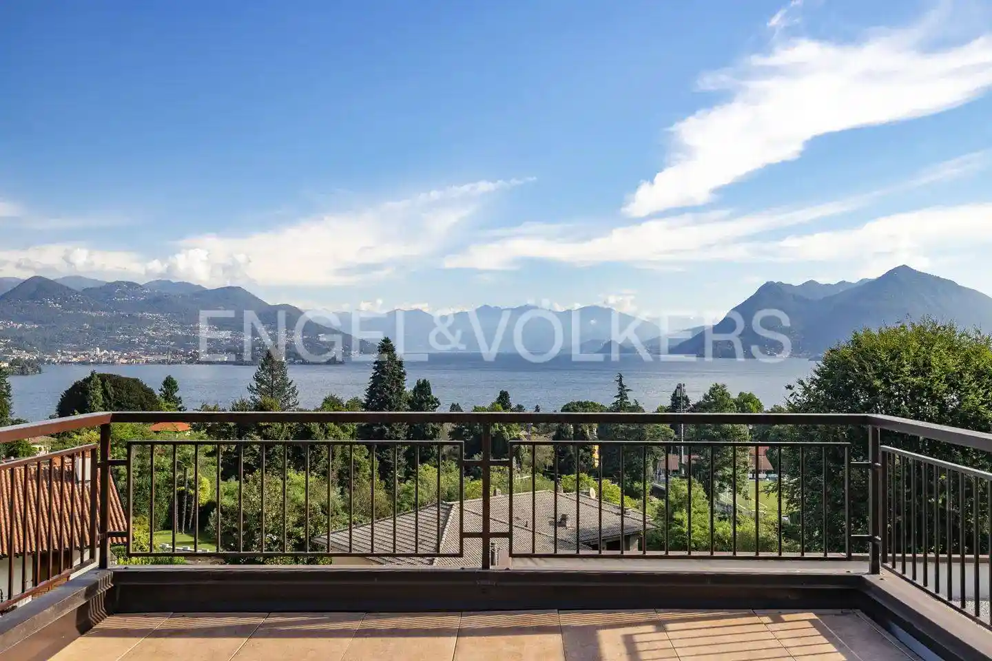 Appartamento in vendita a Stresa