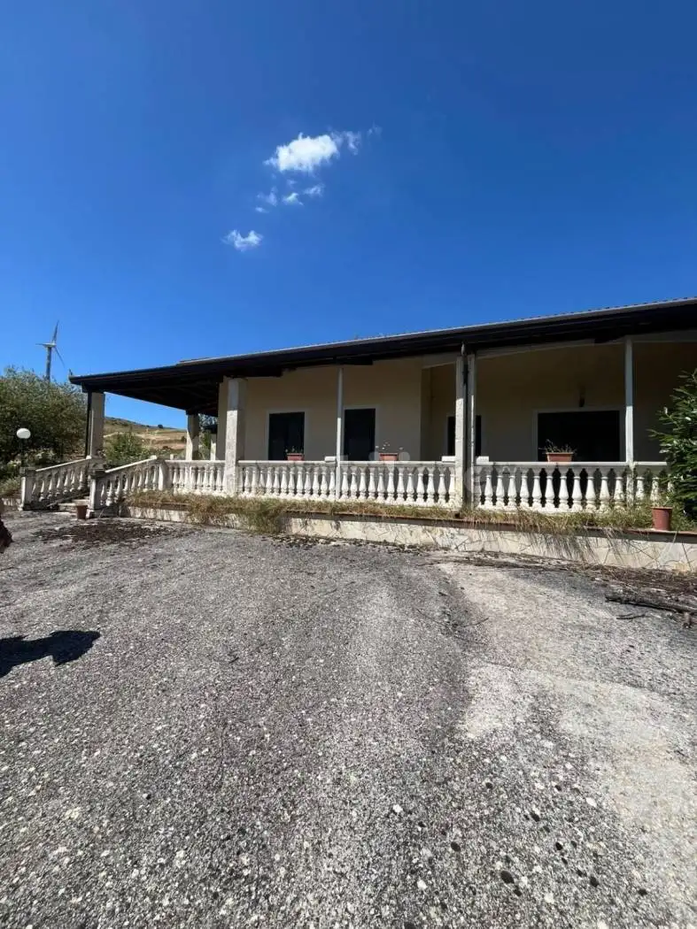 Villa in vendita a Bisaccia