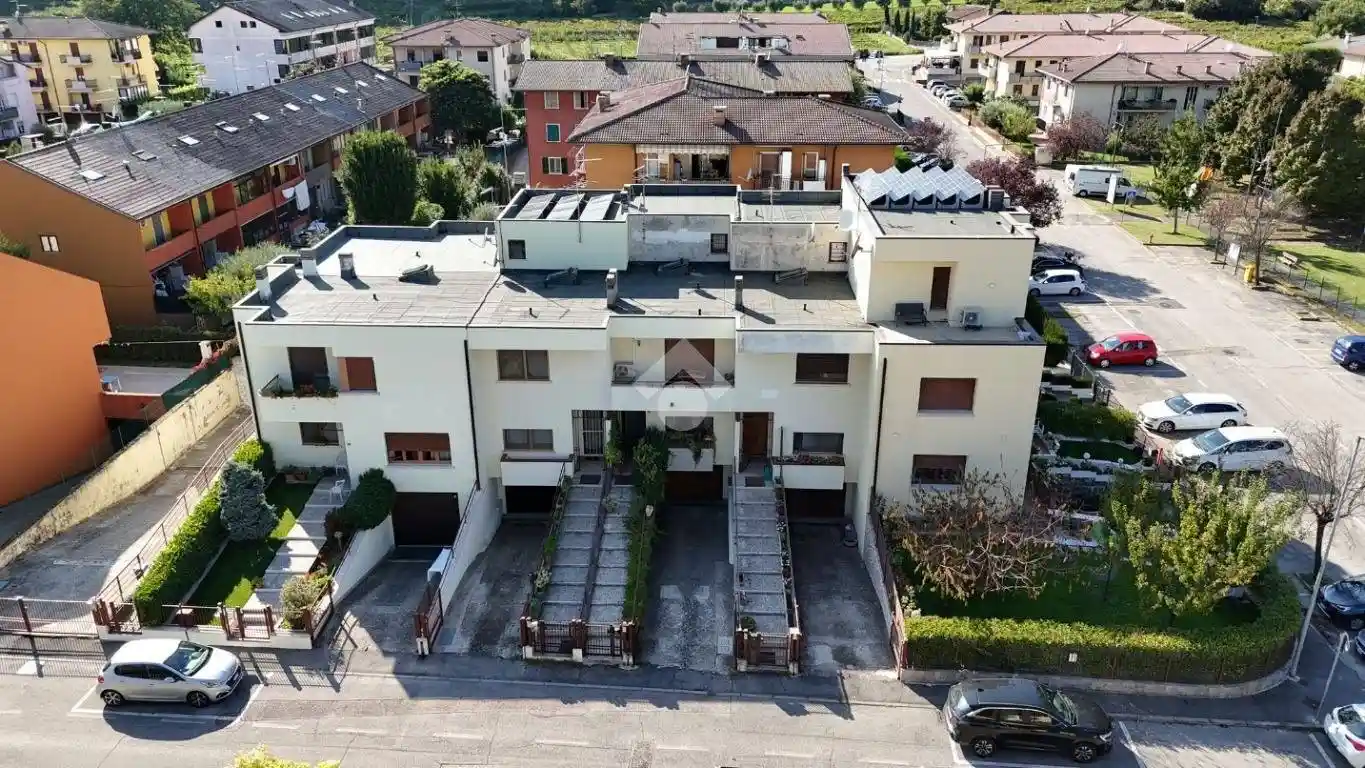 Villetta a schiera in vendita a Lavagno