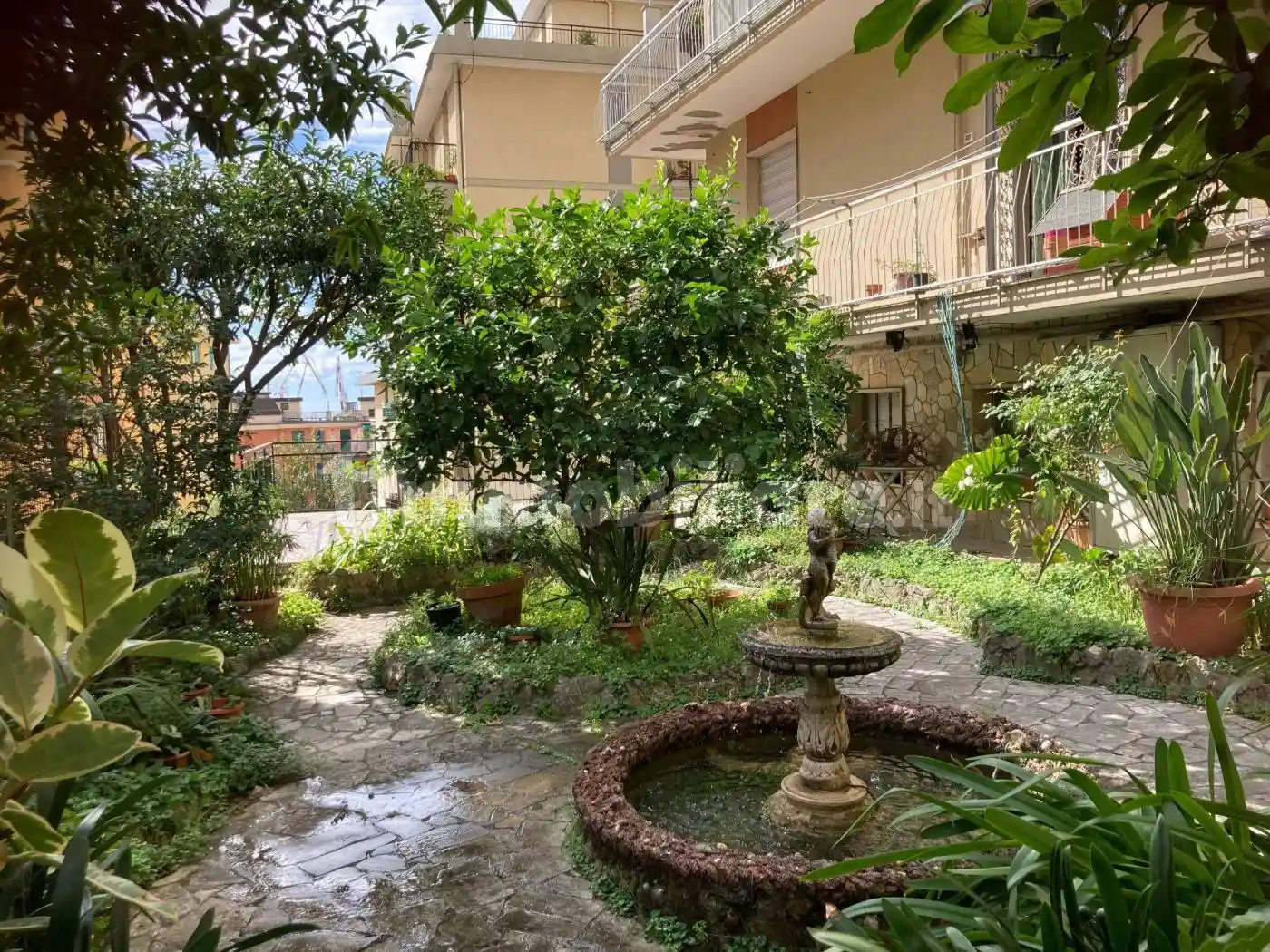 Appartamento in vendita a Genova