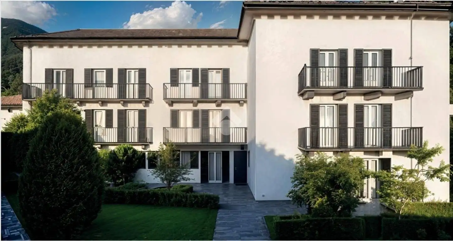 Appartamento in vendita a Perledo