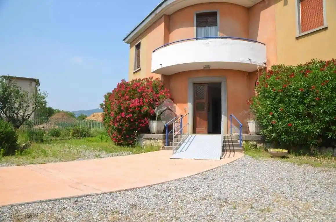 Villa in vendita a Grumello del Monte