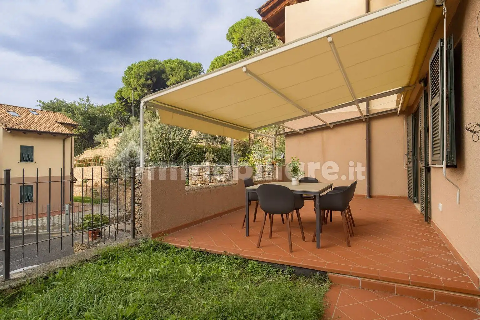 Villetta a schiera in vendita a Cisano sul Neva