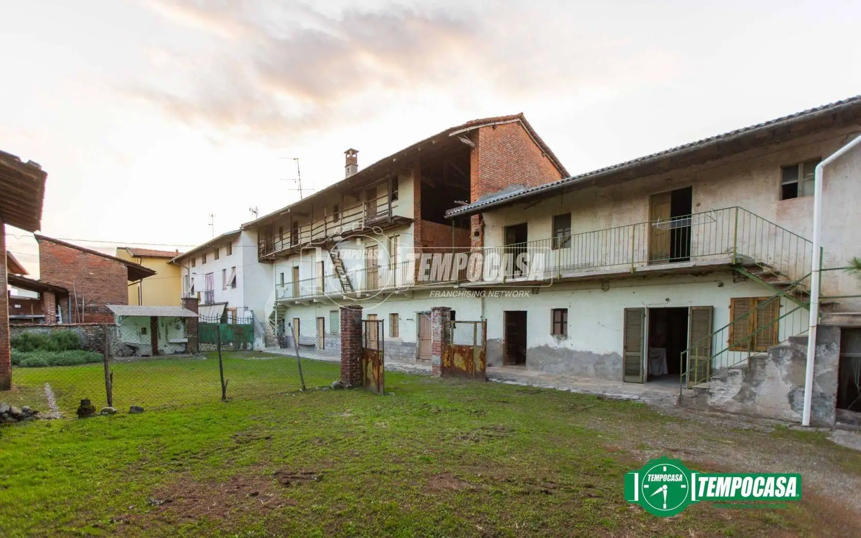 Casa indipendente in vendita a Momo