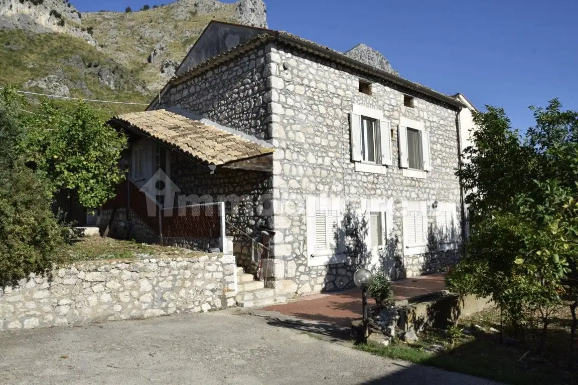 Villa in vendita a Ausonia
