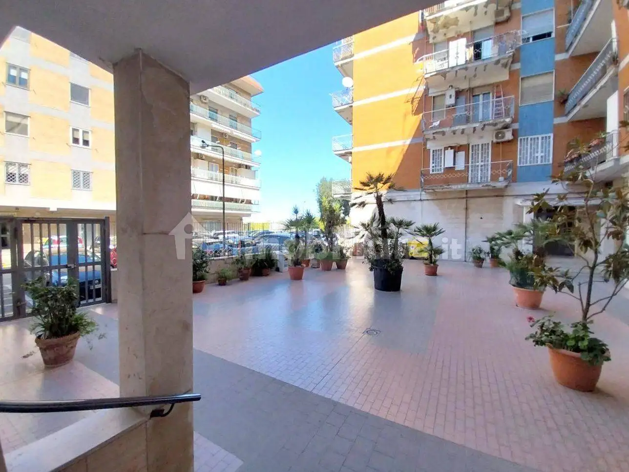 Appartamento in vendita a Napoli