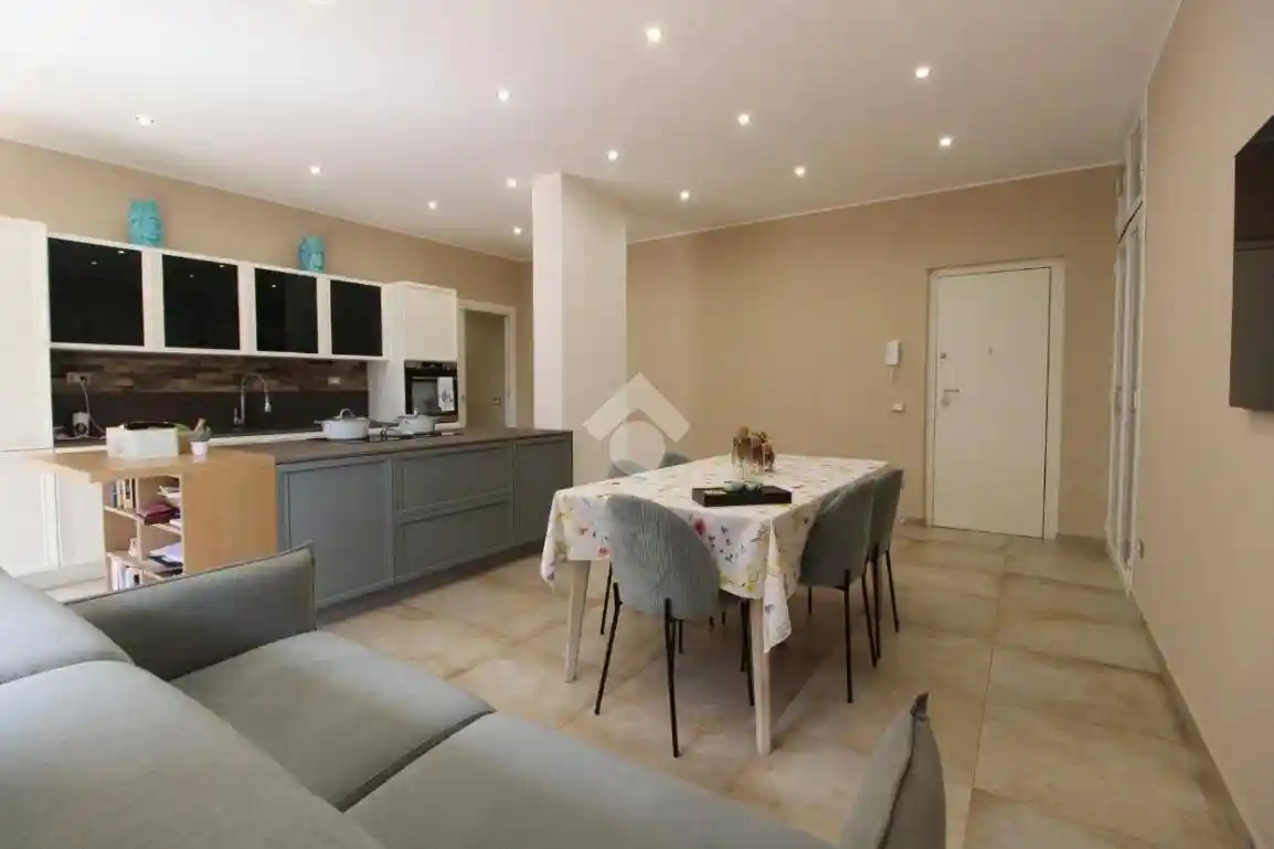 Appartamento in vendita a Palermo