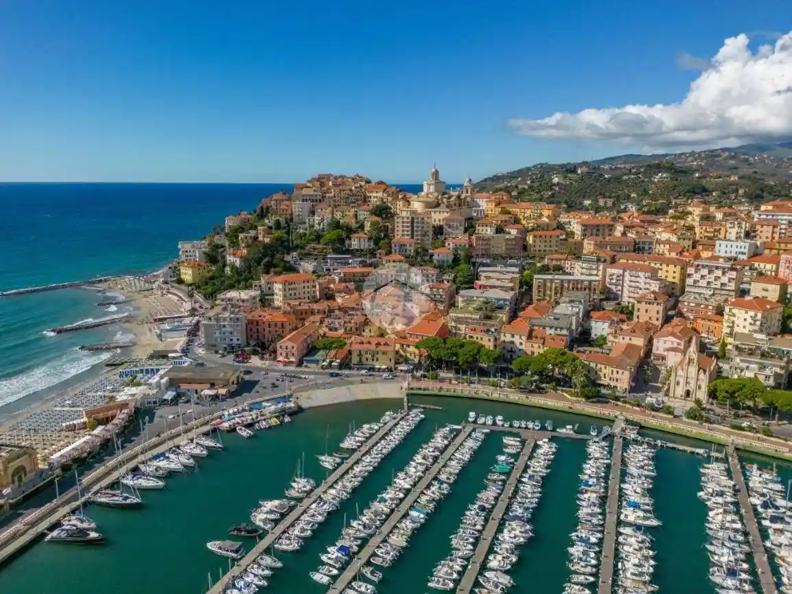 Appartamento in vendita a Imperia