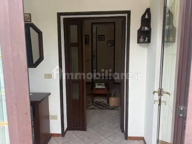 Casa indipendente in vendita a Massa