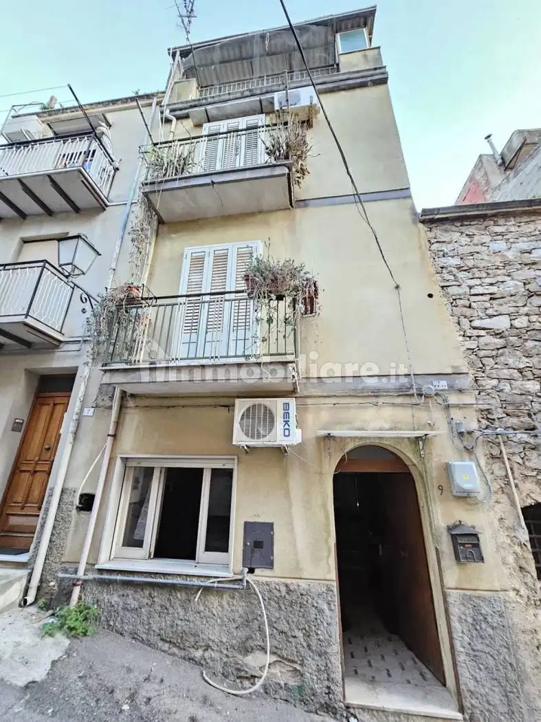 Villa in vendita a Collesano