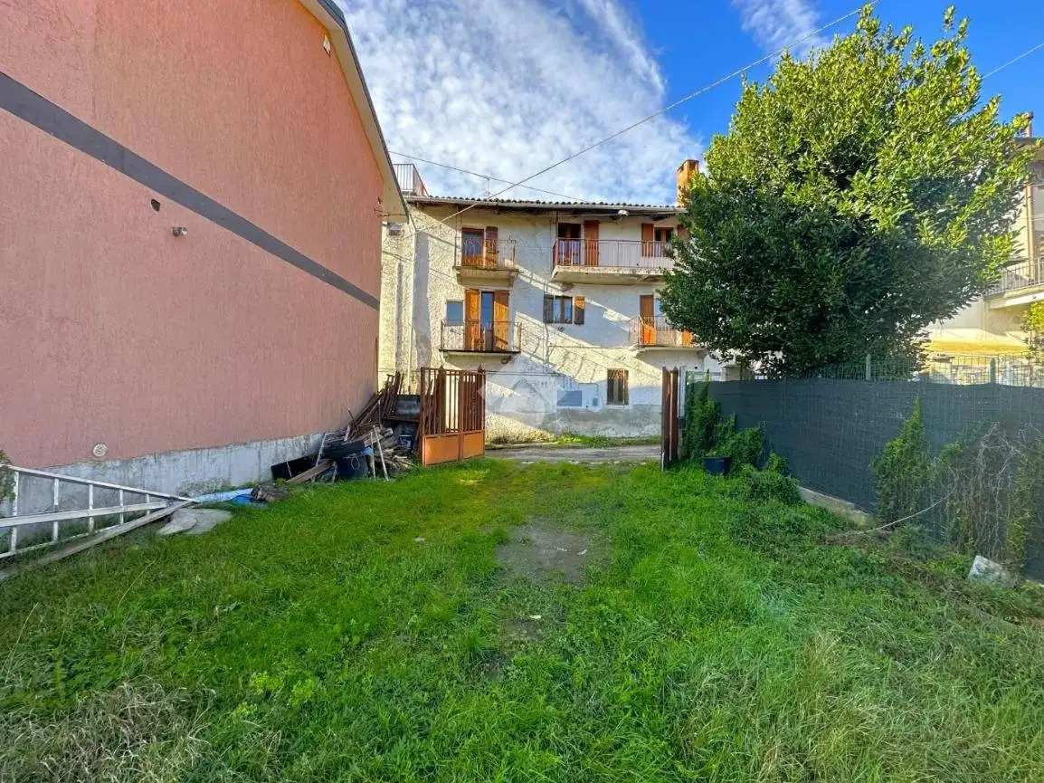 Casa indipendente in vendita a Valgioie