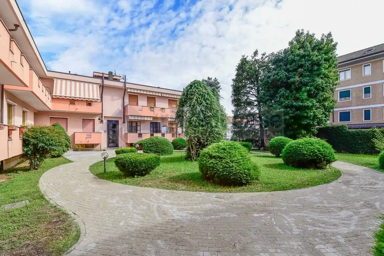 Appartamento in vendita a Seregno