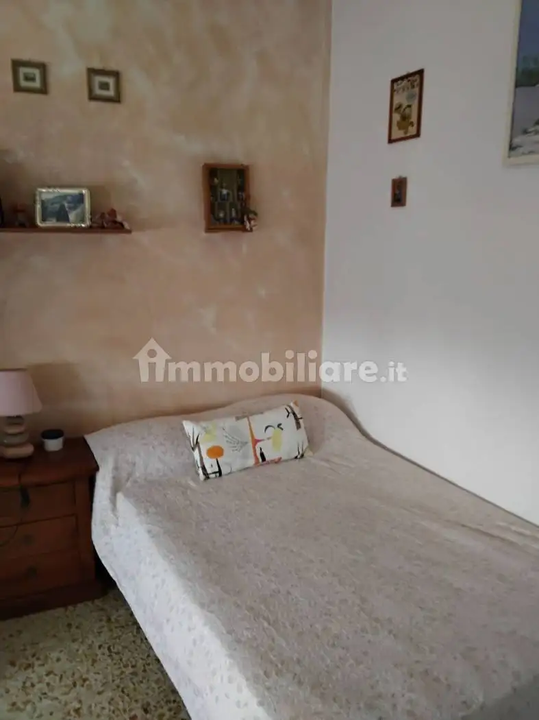 Appartamento in affitto a Carrara