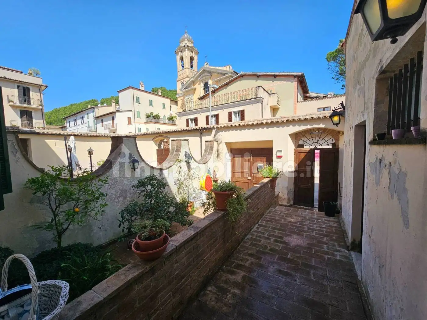 Casa indipendente in vendita a Foligno
