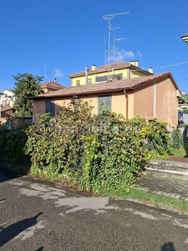 Casa indipendente in vendita a Medesano