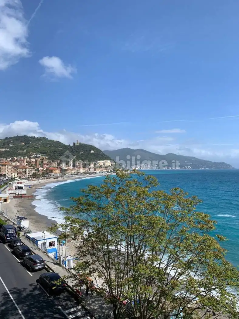 Appartamento in affitto a Noli