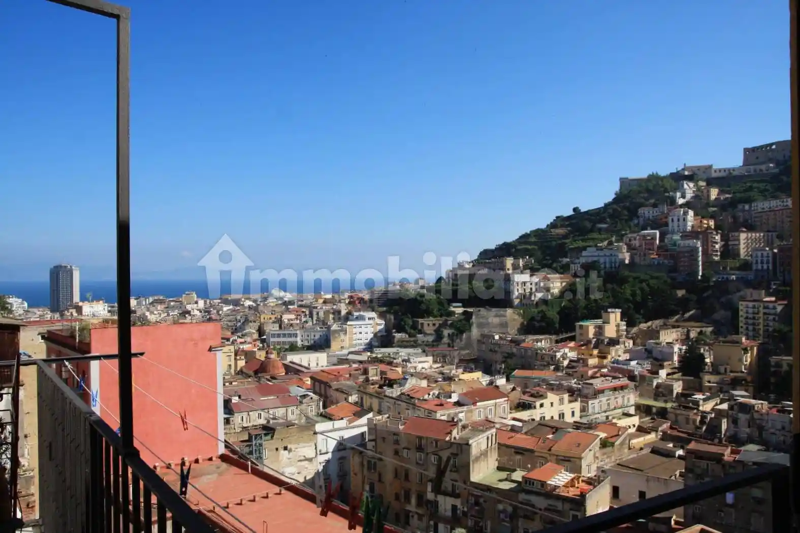 Appartamento in affitto a Napoli