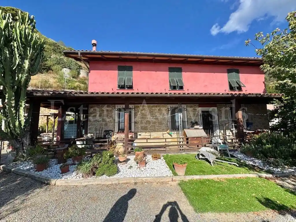 Villa in vendita a Bordighera
