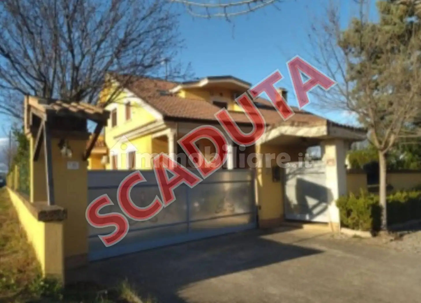 Villa in asta a Nocciano