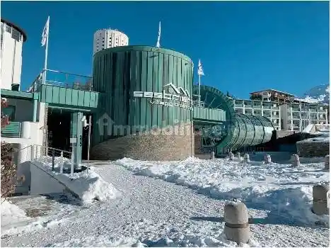 Palazzo - Edificio in vendita a Sestriere