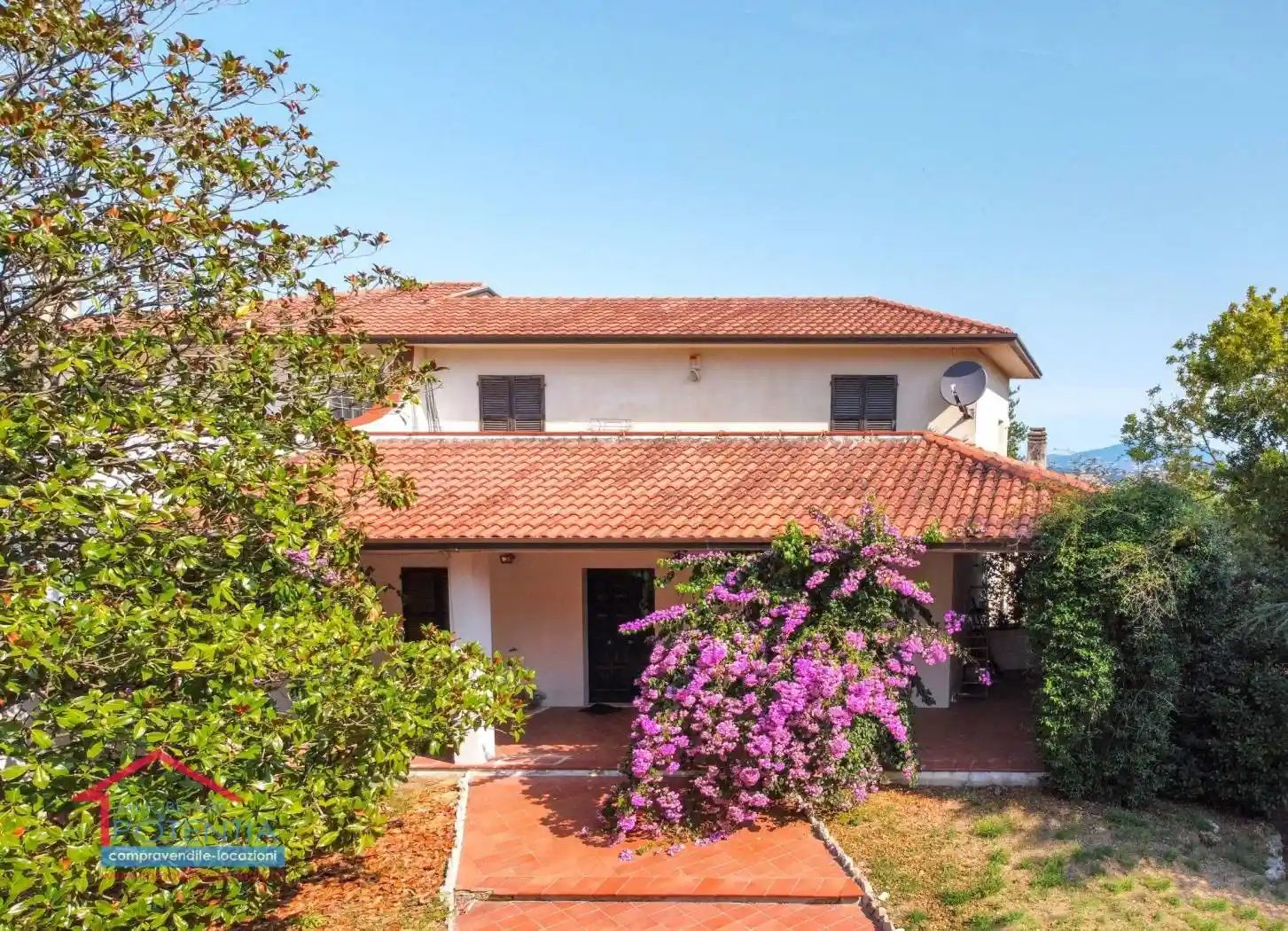 Villa in vendita a Potenza Picena