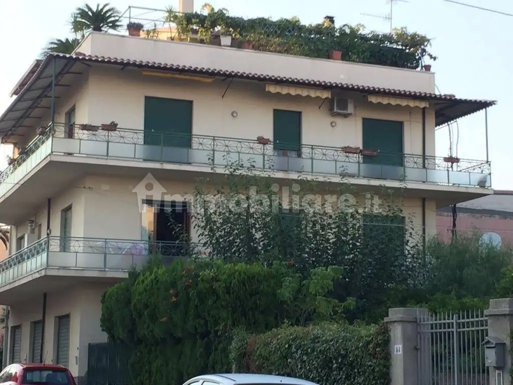 Appartamento in vendita a Siderno