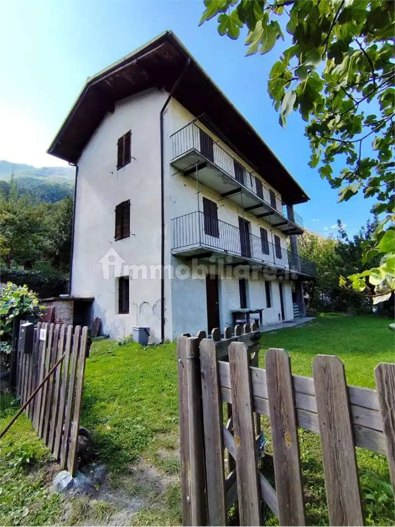 Villa bifamiliare, da ristrutturare, 215 m², Echallod, Arnad - foto 3