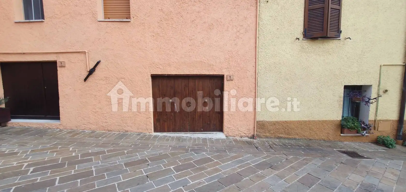 Quadrilocale via Grande Umberto 2, Camporotondo di Fiastrone - foto 3