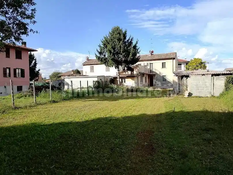 Villa in vendita a Casteggio