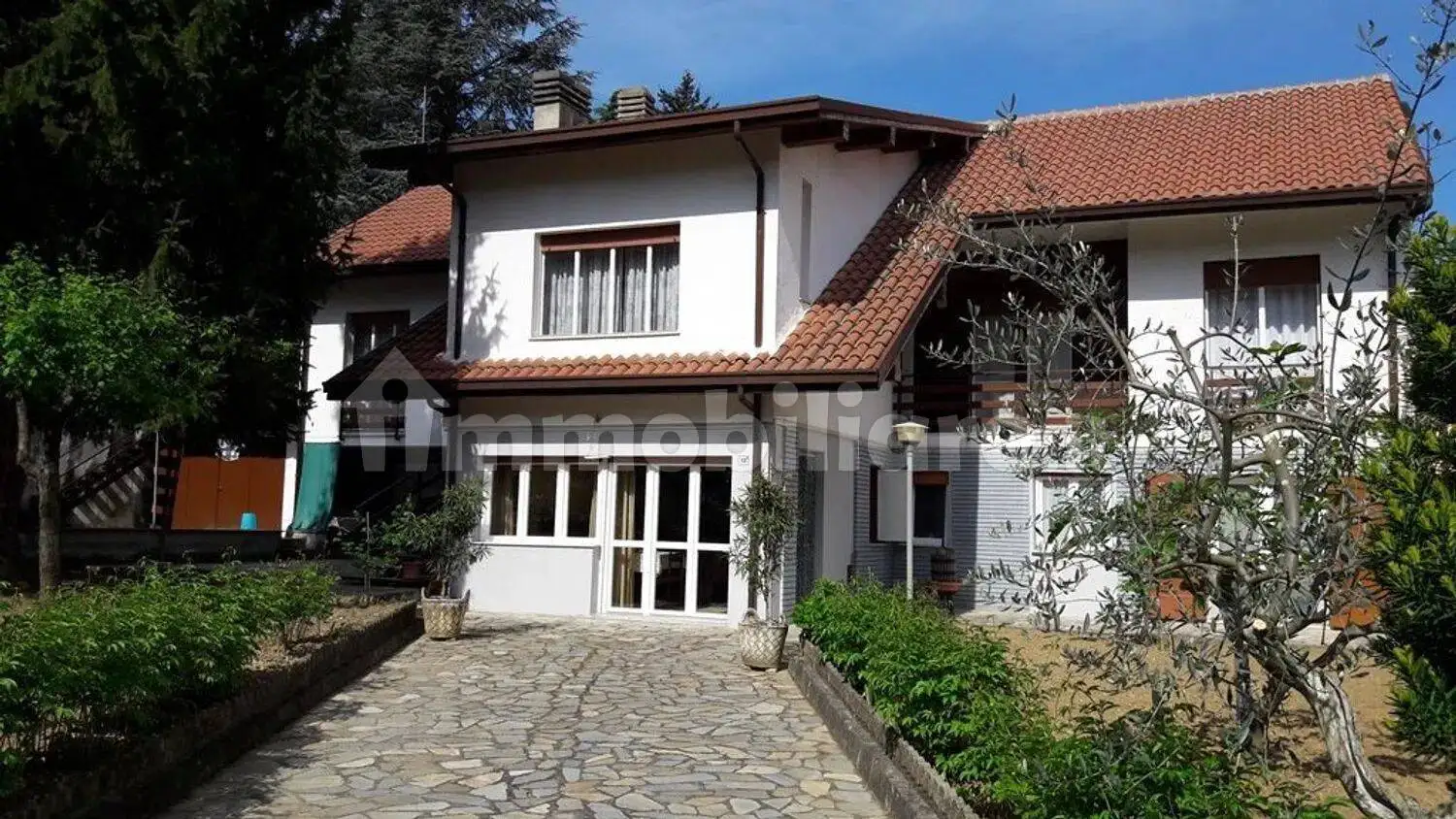 Villa in vendita a Godiasco Salice Terme