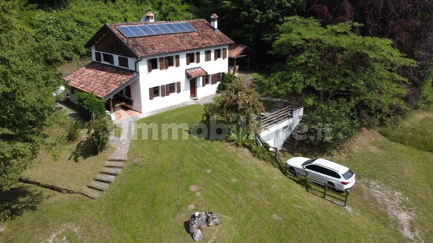 Villa in vendita a San Gregorio nelle Alpi