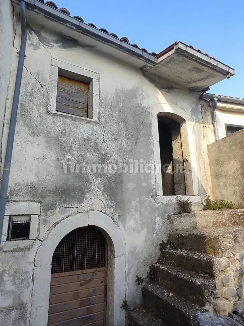 Rustico - Casale in vendita a Cerro al Volturno