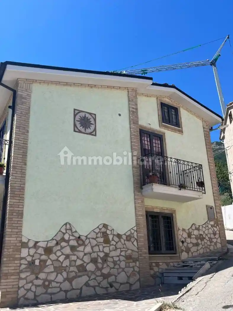 Appartamento in vendita a Isola del Gran Sasso d'Italia