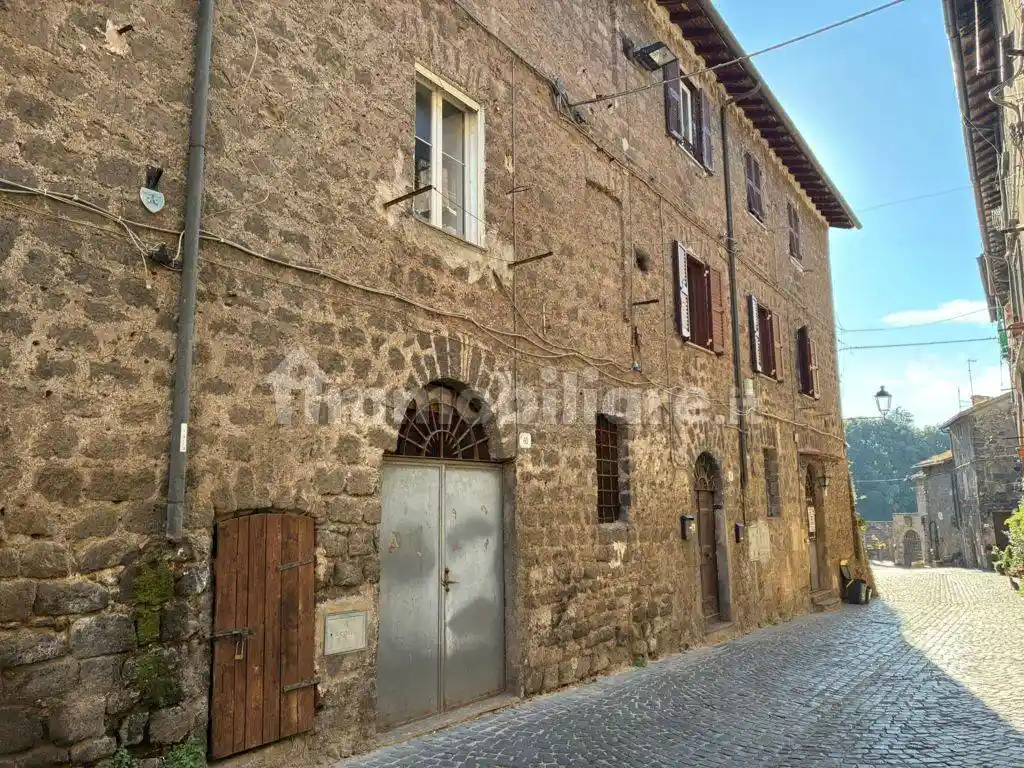 Appartamento in vendita a Ronciglione