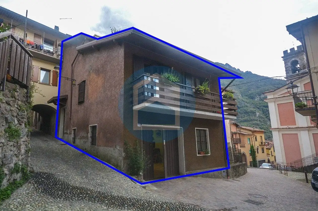 Casa indipendente in vendita a Angolo Terme