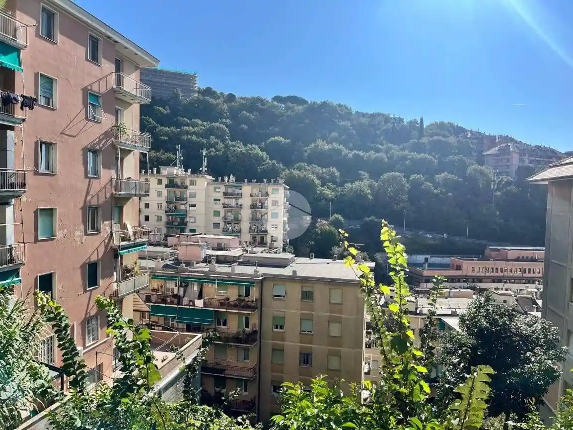 Appartamento in vendita a Genova
