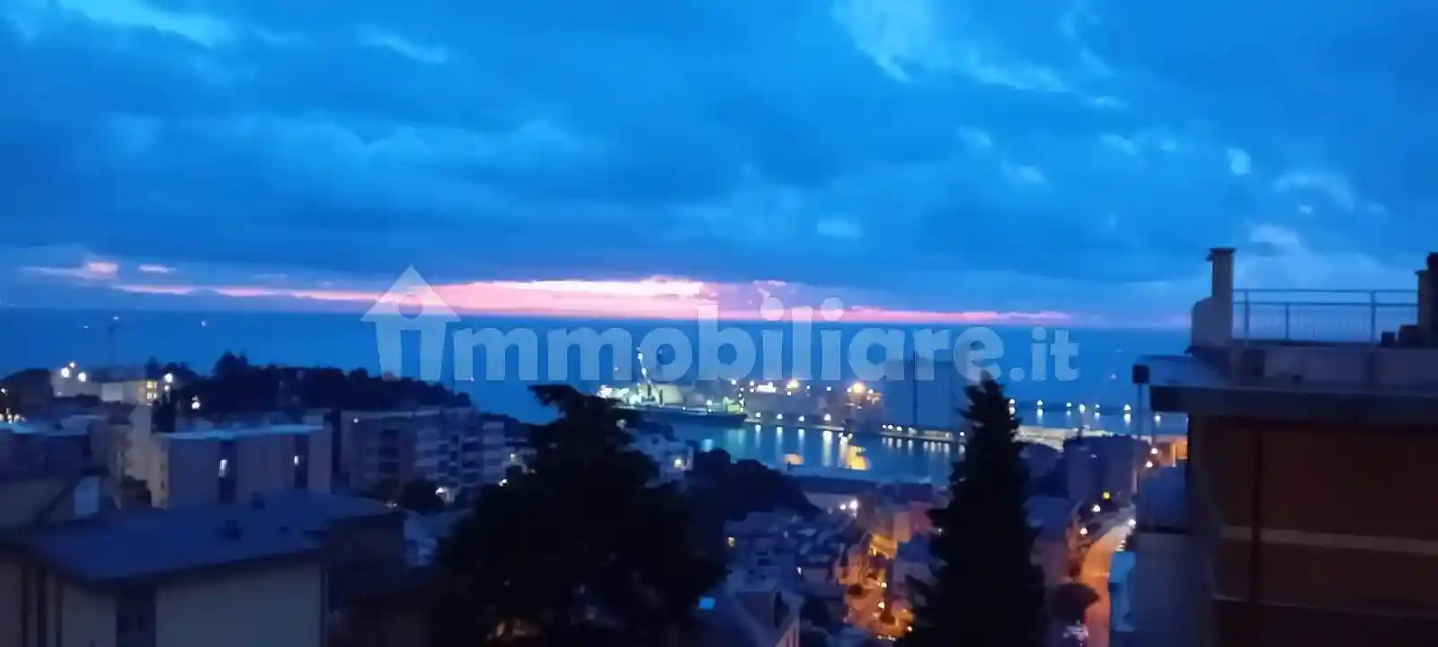 Appartamento in vendita a Savona